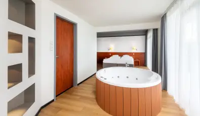 Hunguest B�k B�k, B�kf�rd�