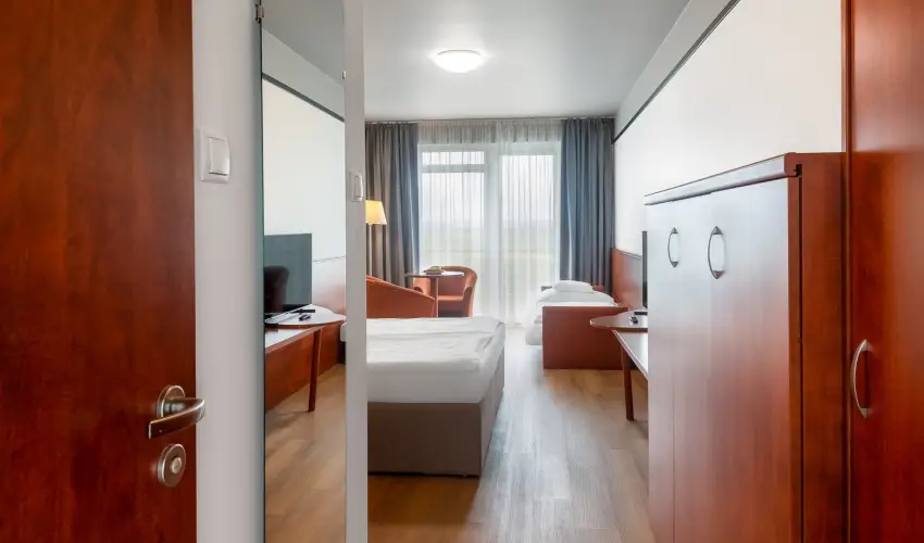 Hunguest B�k B�k, B�kf�rd� - P�nk�sd B�kf�rd�n f�lpanzi�val (min. 3 �j)