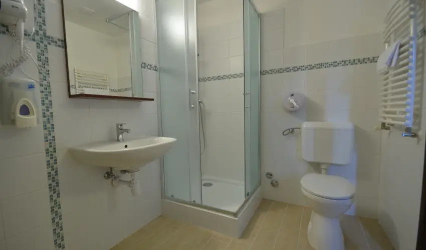 Rvsz Hotel, tterem & Rosa Spa Gyr - Pnksd 