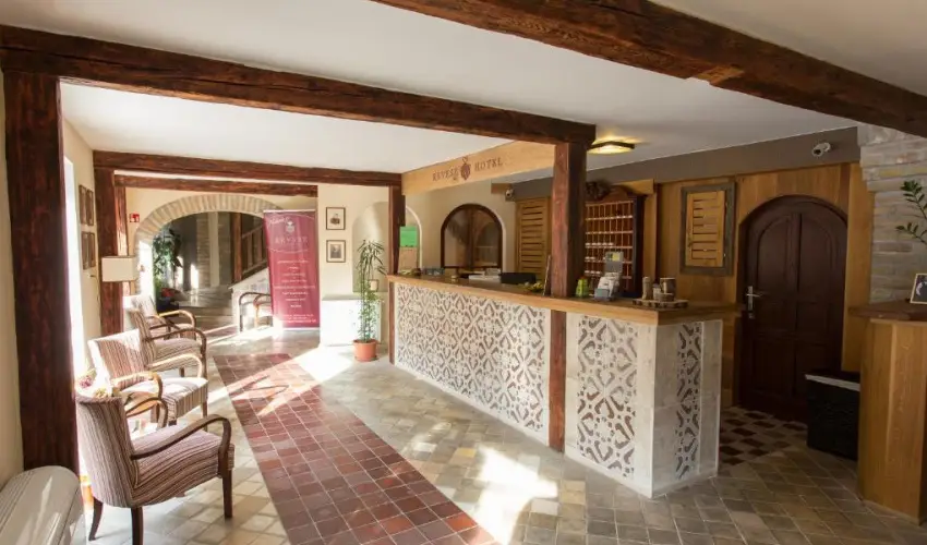 Rvsz Hotel, tterem & Rosa Spa Gyr - Pnksd 