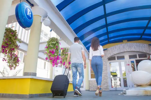 Hotel Rudolf - P�nk�sd - teljes el�refizet�ssel