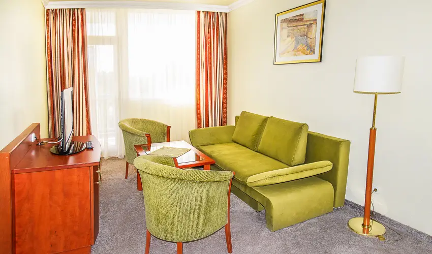 Silver Hotel Hajdszoboszl - Pnksd (min. 2 j)