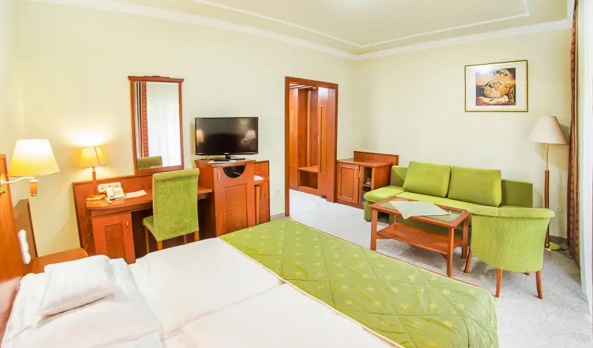 Silver Hotel Hajdszoboszl - Pnksd (min. 2 j)