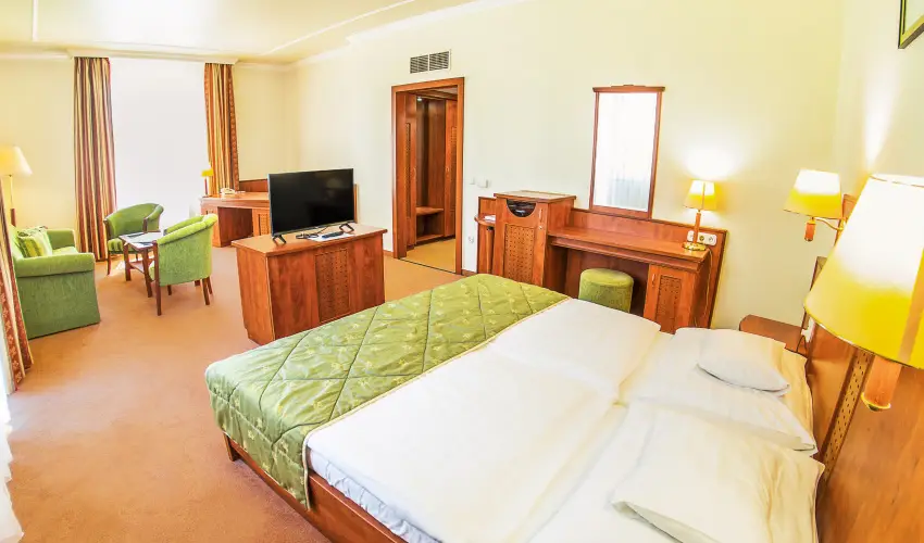 Silver Hotel Hajdszoboszl - Pnksd (min. 2 j)