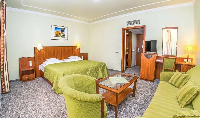 Silver Hotel Hajdszoboszl - Pnksd (min. 2 j)