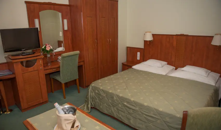 Silver Hotel Hajdszoboszl - Pnksd (min. 2 j)