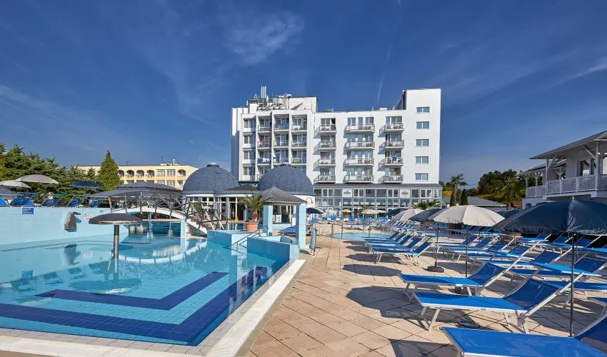 Silver Hotel Hajdszoboszl - Pnksd (min. 2 j)