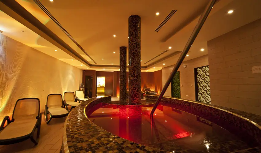 Hotel Stci Wellness & Konferencia Vecss - Pnksdi jjszlets (min. 2 j)