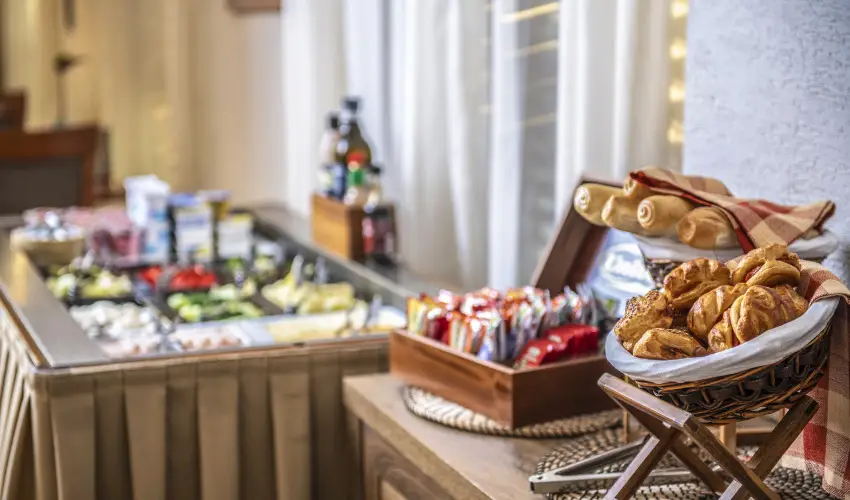 Hotel Stci Wellness & Konferencia Vecss - Pnksdi jjszlets (min. 2 j)