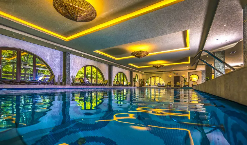 Hotel Stci Wellness & Konferencia Vecss - Pnksdi jjszlets (min. 2 j)