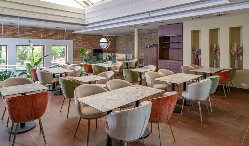 Hotel St�ci� Wellness & Konferencia Vecs�s - P�nk�sdi �jj�sz�let�s (min. 2 �j)