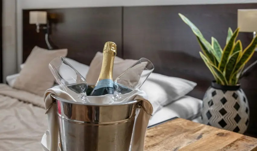 Hotel St�ci� Wellness & Konferencia Vecs�s - P�nk�sdi �jj�sz�let�s (min. 2 �j)