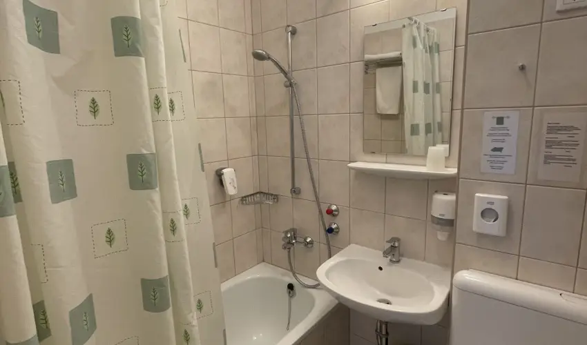 Hotel Sz�palma Porva-Sz�palmapuszta - P�nk�sd (min. 3 �j)