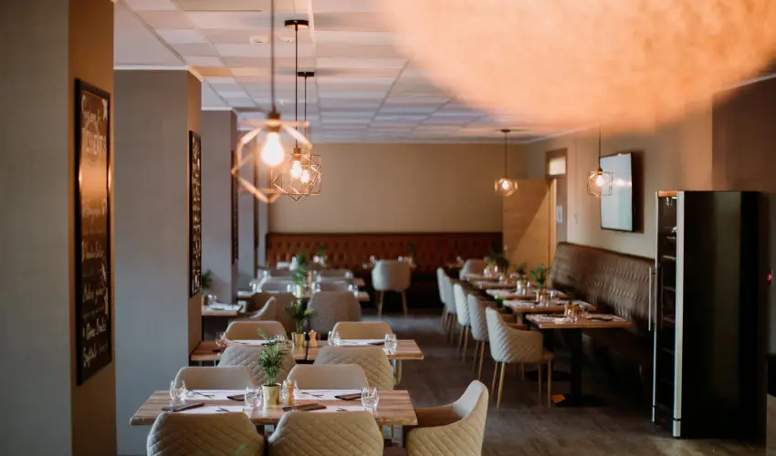 The Hotel Unforgettable - Hotel Tiliana by Homoky Hotels Budapest - Pnksd 