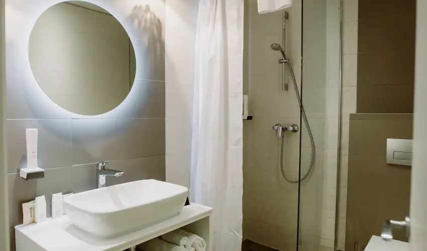 The Hotel Unforgettable - Hotel Tiliana by Homoky Hotels Budapest - Pnksd 