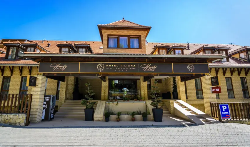 The Hotel Unforgettable - Hotel Tiliana by Homoky Hotels Budapest - Pnksd 