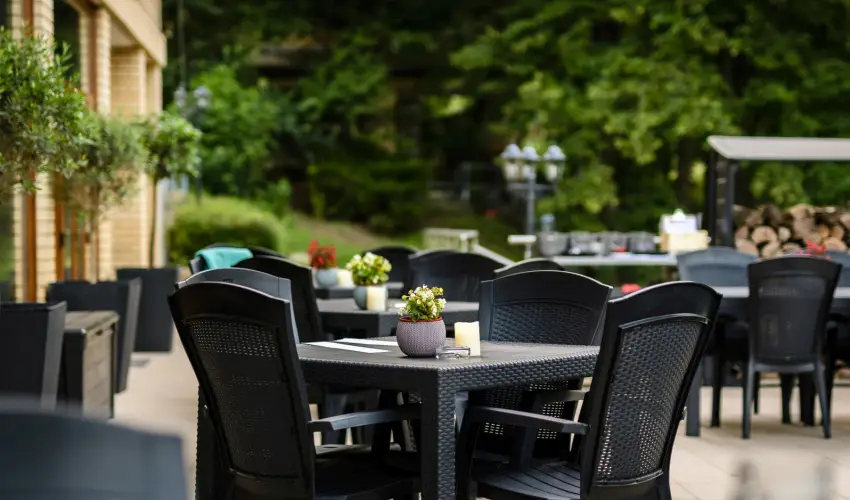 The Hotel Unforgettable - Hotel Tiliana by Homoky Hotels Budapest - Pnksd 