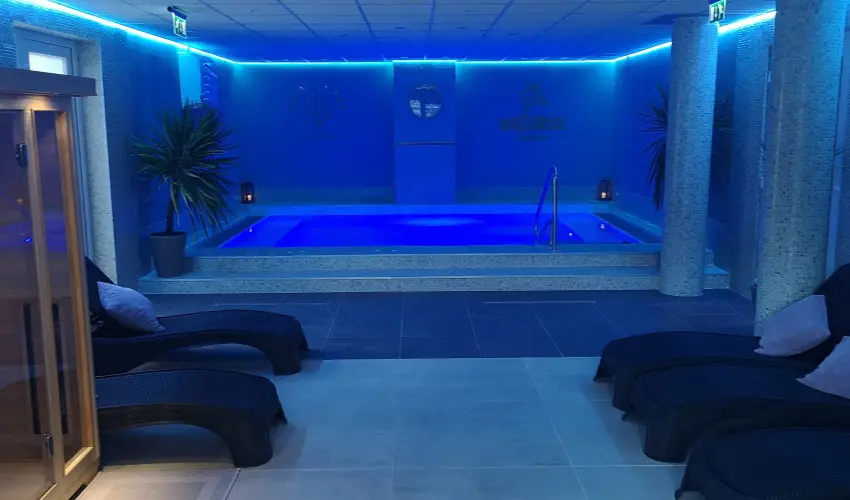 The Hotel Unforgettable - Hotel Tiliana by Homoky Hotels Budapest - Pnksd 