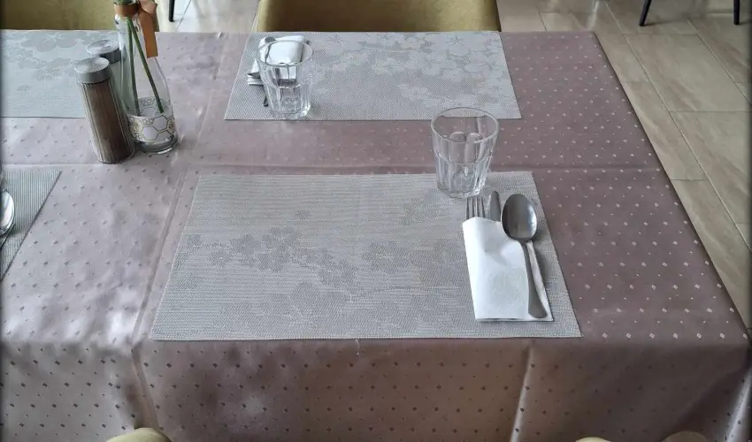 Hotel Unicornis Eger - P�nk�sd