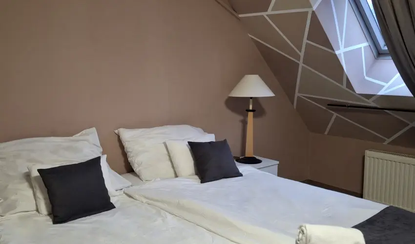 Hotel Unicornis Eger - P�nk�sd