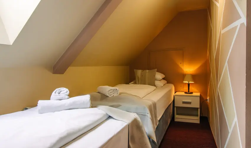Hotel Unicornis Eger - P�nk�sd