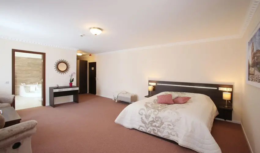 Terml Hotel Vesta Tpiszecs - Pnksd 