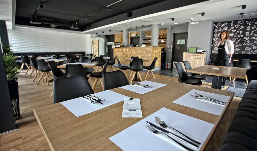 Hotel Viktria Srvr - Pnksd 