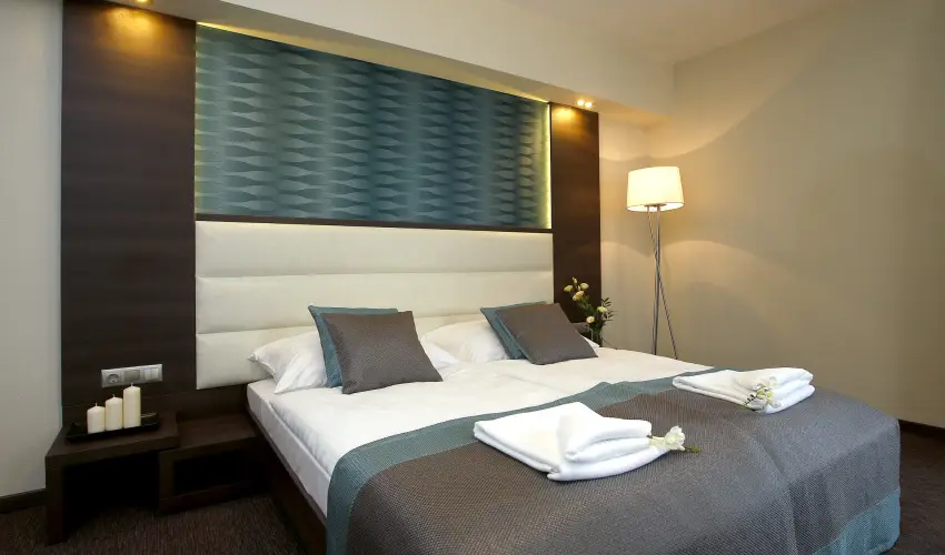 Hotel Villa Vlgy Eger - Pnksd (min. 3 j)