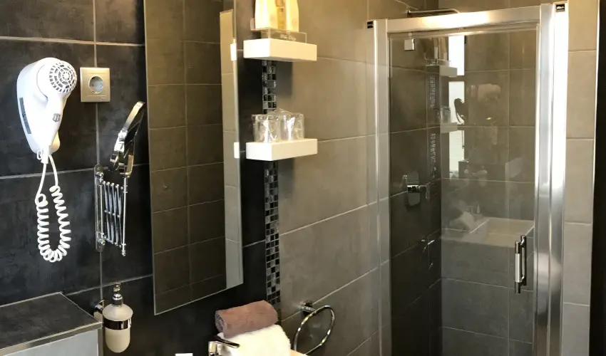 Hotel Villa Vlgy Eger - Pnksd (min. 3 j)