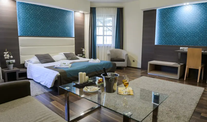 Hotel Villa Vlgy Eger - Pnksd (min. 3 j)