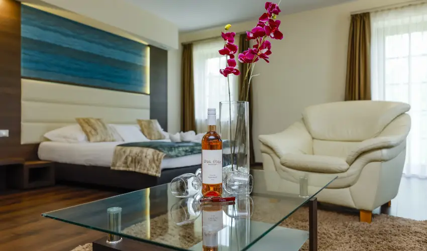 Hotel Villa Vlgy Eger - Pnksd (min. 3 j)