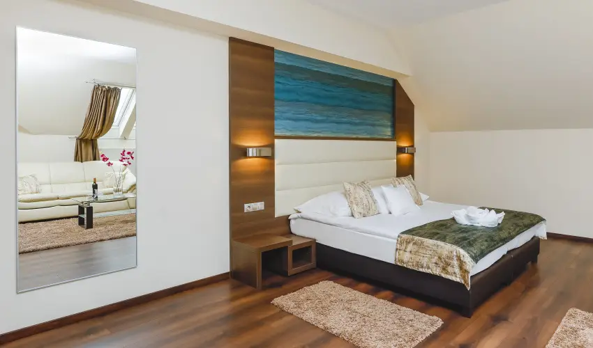 Hotel Villa Vlgy Eger - Pnksd (min. 3 j)