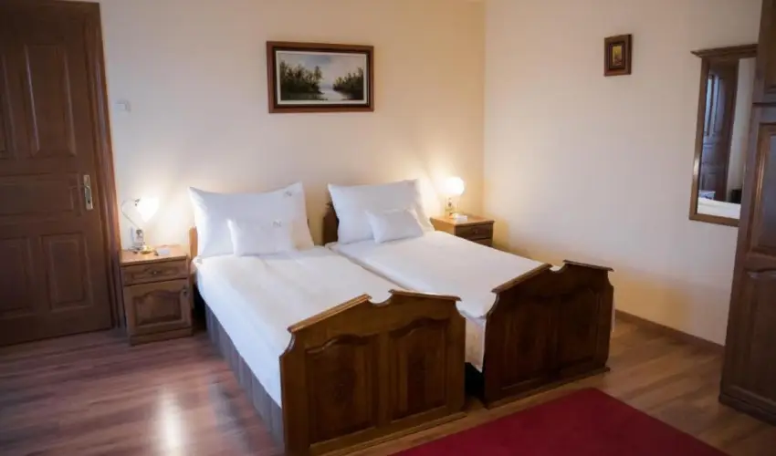 Hotel Vinum Wellness s Konferencia Hotel Kiskrs - Pnksd