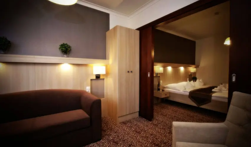 Hotel Xavin Harkny - Pnksd