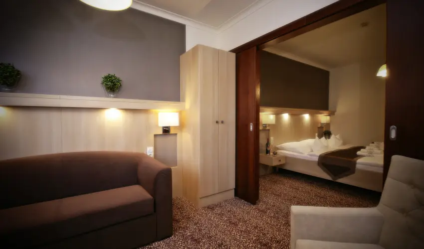 Hotel Xavin Harkny - Pnksd