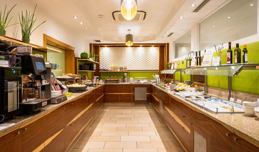 Hotel Xylophon Lutzmannsburg - Pnksd flpanzival, frdbelpvel