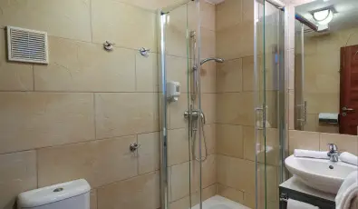 Hotel Yacht Wellness & Business Sifok