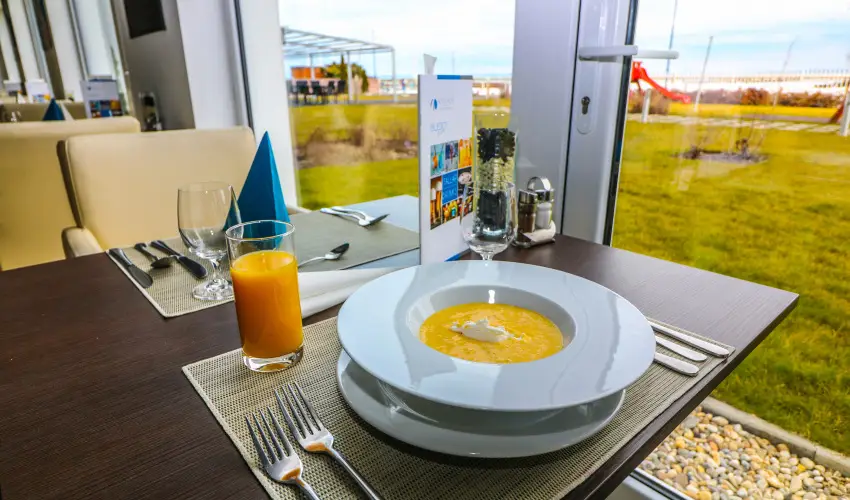 Hotel Yacht Wellness & Business Sifok - Pnksd (min. 3 j)