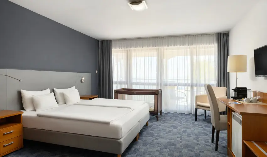Hotel Yacht Wellness & Business Si�fok - P�nk�sd