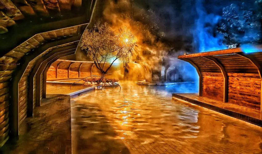 Therm�l Apartmanh�z Kom�rom - P�nk�sd