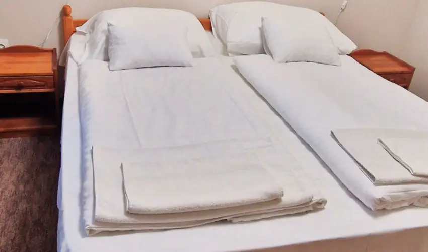 Therm�l Apartmanh�z Kom�rom - P�nk�sd