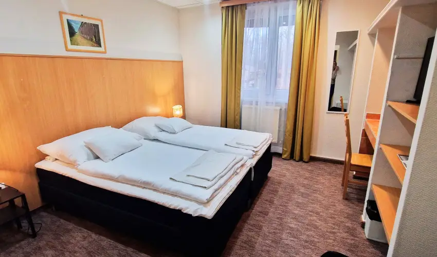 Therm�l Apartmanh�z Kom�rom - P�nk�sd