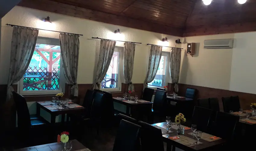 Hungria Panzi Miskolctapolca - Pnksd (min. 2 j)