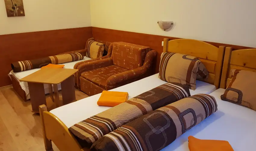 Hungria Panzi Miskolctapolca - Pnksd (min. 2 j)