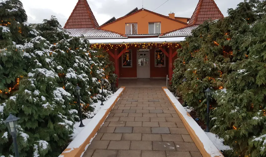 Hungria Panzi Miskolctapolca - Pnksd (min. 2 j)