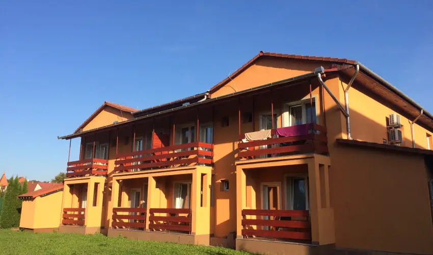 Hungria Panzi Miskolctapolca - Pnksd (min. 2 j)