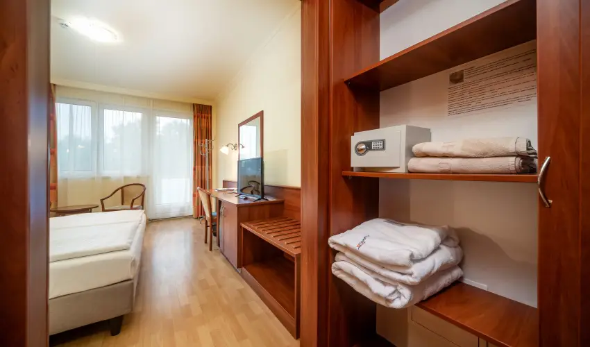 Hungarospa Thermal Hotel Hajdszoboszl - Pnksd (min. 2 j)