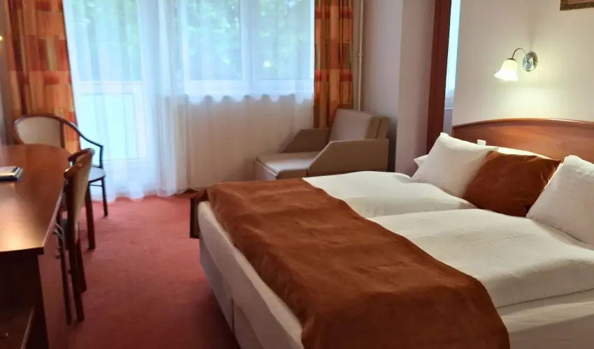 Hungarospa Thermal Hotel Hajdszoboszl - Pnksd (min. 2 j)