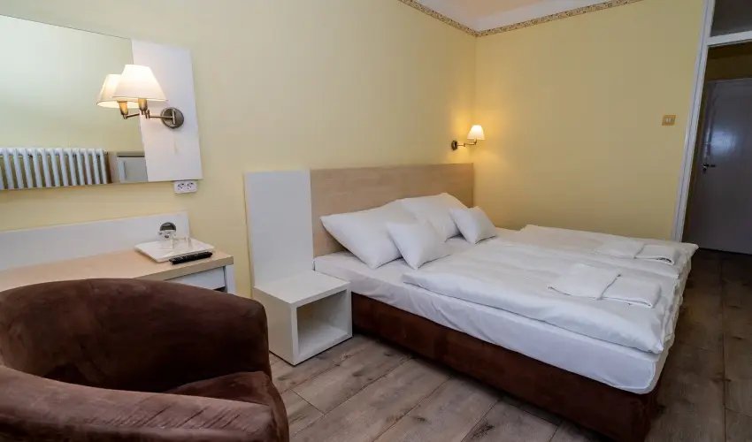 Hotel Hforrs Hajdszoboszl - Pnksd (min. 2 j)