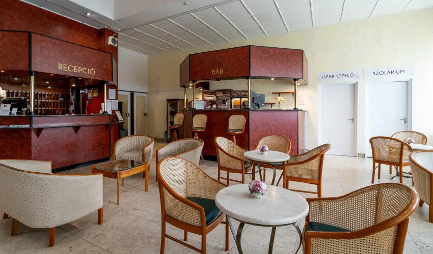 Hotel Hforrs Hajdszoboszl - Pnksd (min. 2 j)